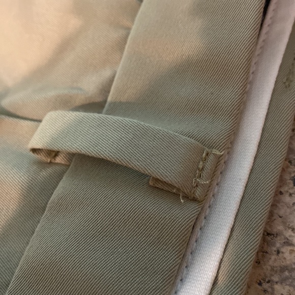Docker’s Golf Khaki Tan Pants Pleated and Cuffed Bottoms W34 x L30 - Picture 6 of 16